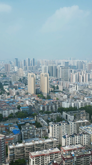 航拍湖北襄阳城市地标建筑高楼