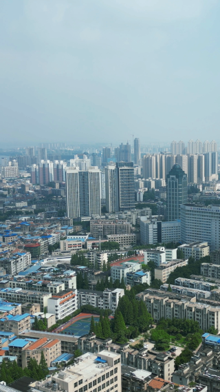 航拍湖北襄阳城市地标建筑高楼