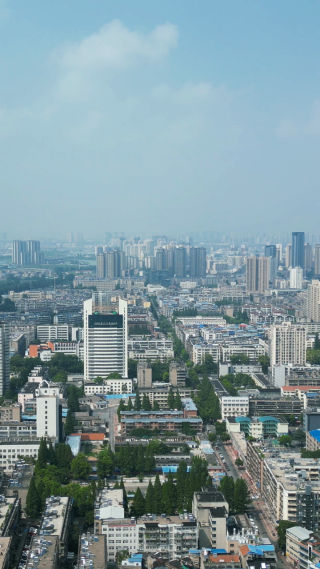 航拍湖北襄阳城市地标建筑高楼