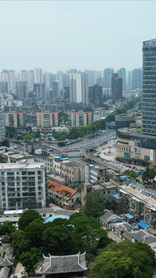 航拍湖北襄阳城市地标建筑高楼