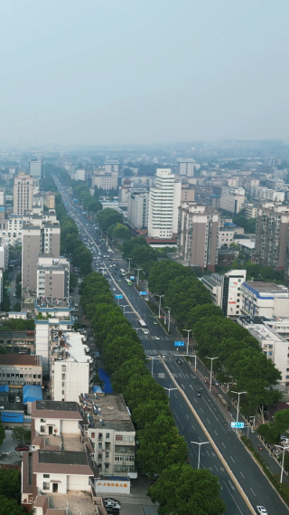 航拍湖北襄阳城市地标建筑高楼
