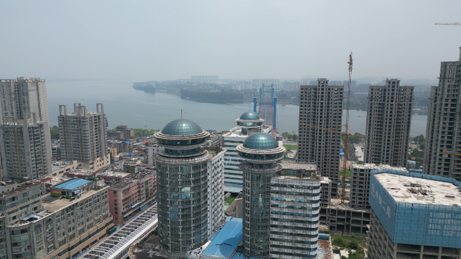 航拍湖北襄阳城市建设