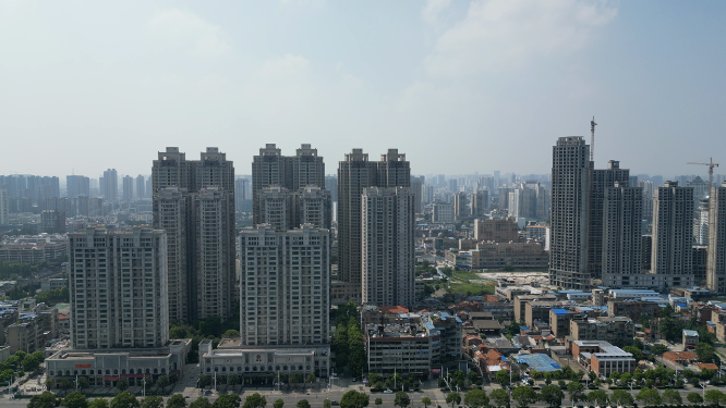 航拍湖北襄阳城市建设