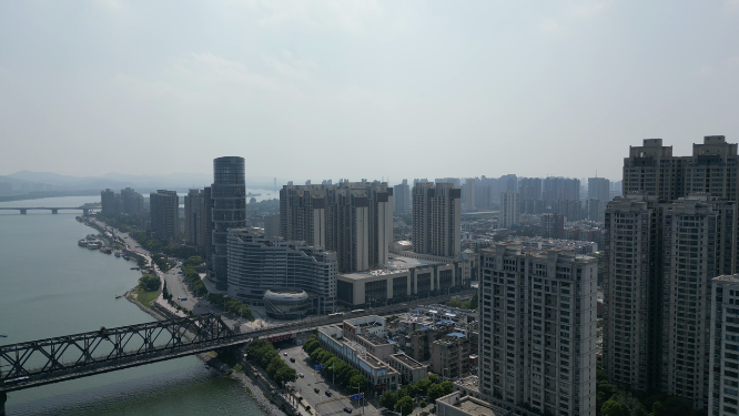 航拍湖北襄阳城市建设