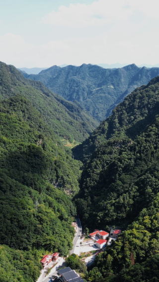 航拍湖北襄阳尧治河地质公园