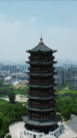航拍湖北襄阳岘首山文化旅游景区