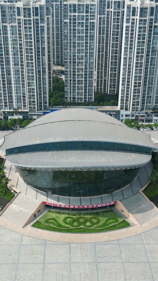 航拍湖北襄阳市体育馆
