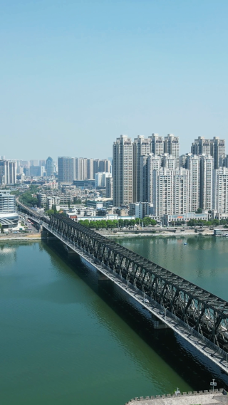航拍湖北襄阳汉江大桥