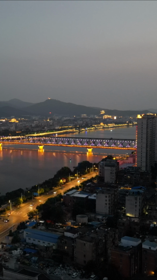 航拍湖北襄阳汉江大桥夜景