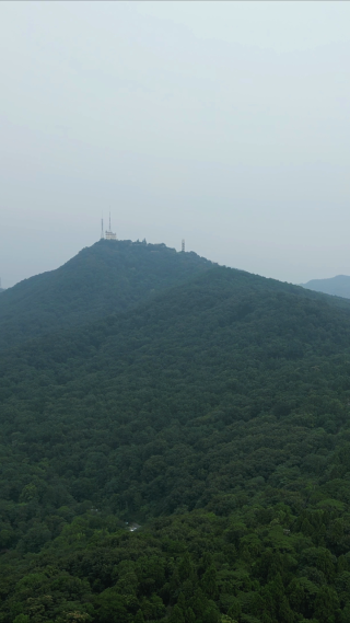 航拍湖北襄阳真武山