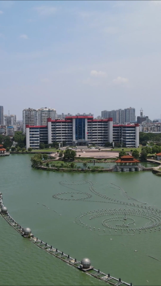 航拍湖北鄂州东洋澜湖湿地公园