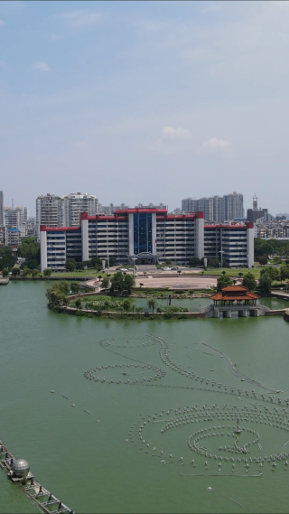 航拍湖北鄂州东洋澜湖湿地公园