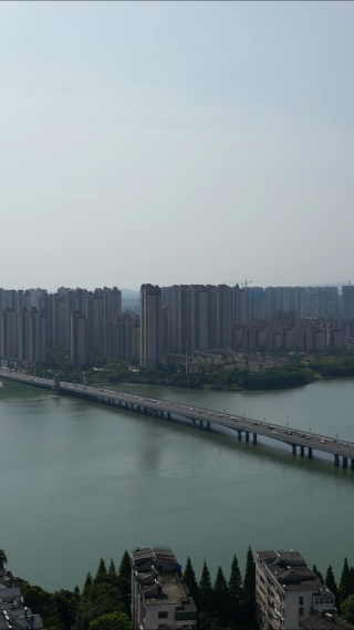 航拍湖北鄂州凤凰大桥