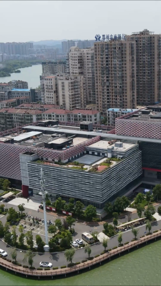 航拍湖北鄂州市市民中心