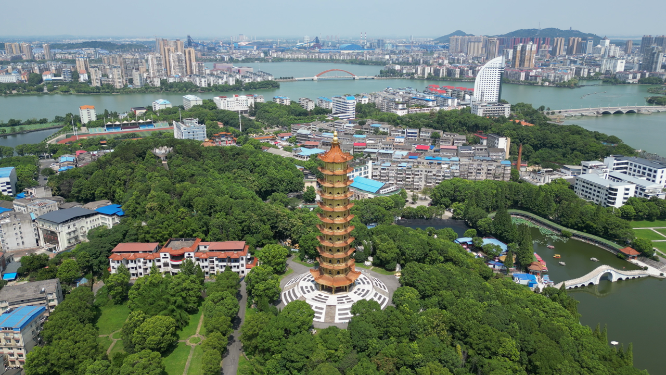 航拍湖北鄂州莲花公园元明塔