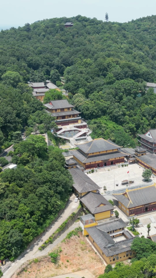 航拍湖北鄂州西山风景区古灵禅寺
