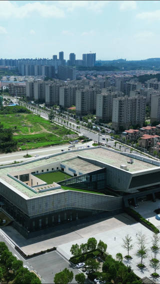 航拍湖北随州市民中心