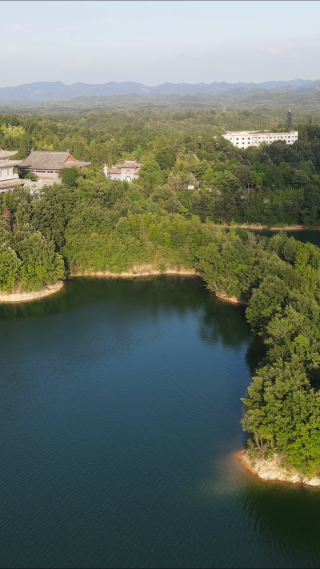 航拍湖北随州琵琶湖风景区 