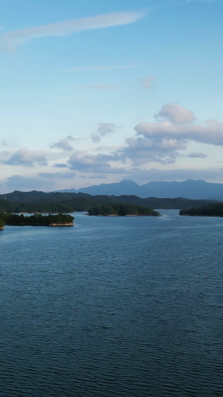航拍湖北随州琵琶湖风景区 