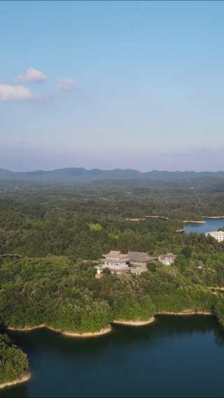航拍湖北随州琵琶湖风景区 