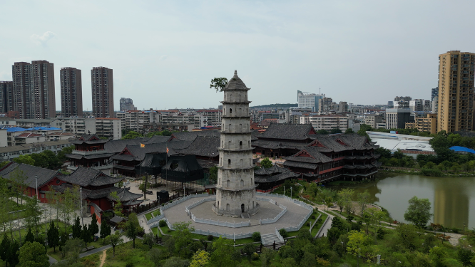 航拍湖北黄冈安国寺青云塔