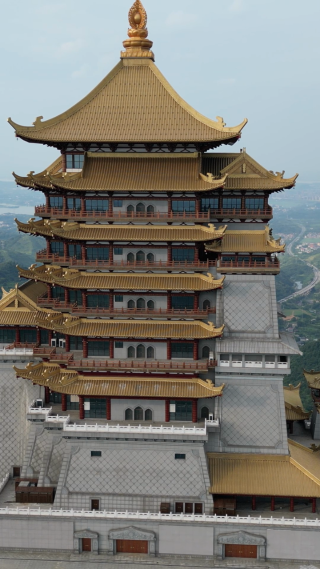 航拍湖北黄石东方山风景区东昌阁