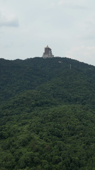 航拍湖北黄石东方山风景区东昌阁