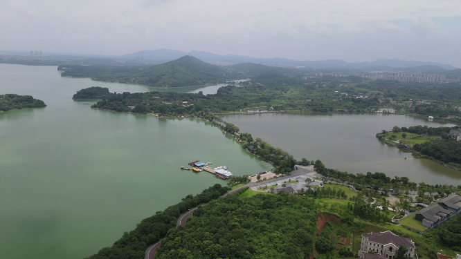 航拍湖南岳阳南湖公园