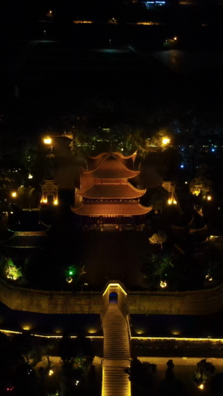 航拍湖南岳阳楼5A景区岳阳楼夜景