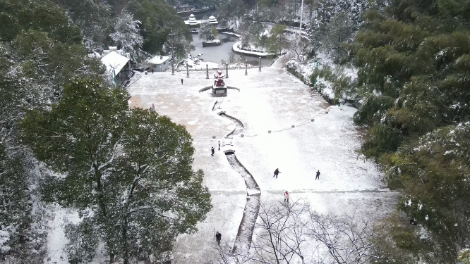 航拍湖南怀化中坡山公园雪景 