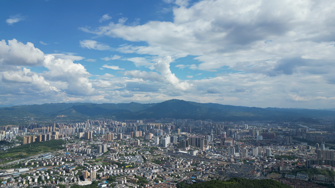 航拍湖南怀化城市全景蓝天白云