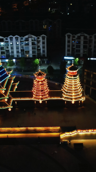 航拍湖南新晃鼓楼广场夜景
