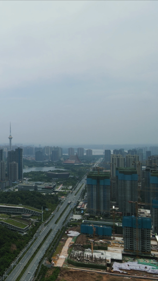 航拍湖南株洲城市交通竖屏