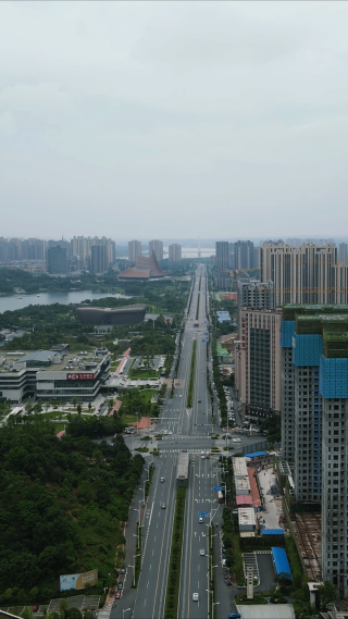 航拍湖南株洲城市交通竖屏