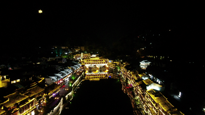 航拍湖南湘西凤凰古城沱江两岸夜景