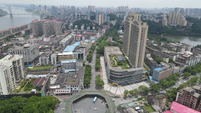 航拍湖南益阳人行天桥