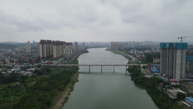 航拍湖南隆回九龙大桥交通