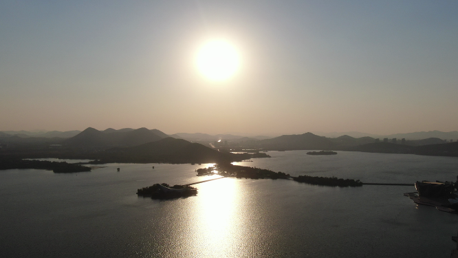 航拍湖面日落晚霞徐州云龙湖