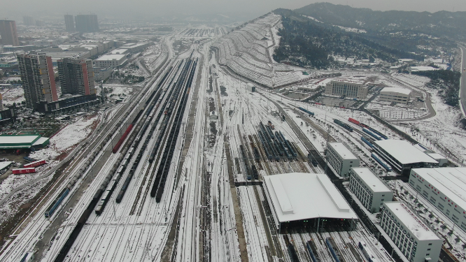 航拍火车轨道交通冬天雪景