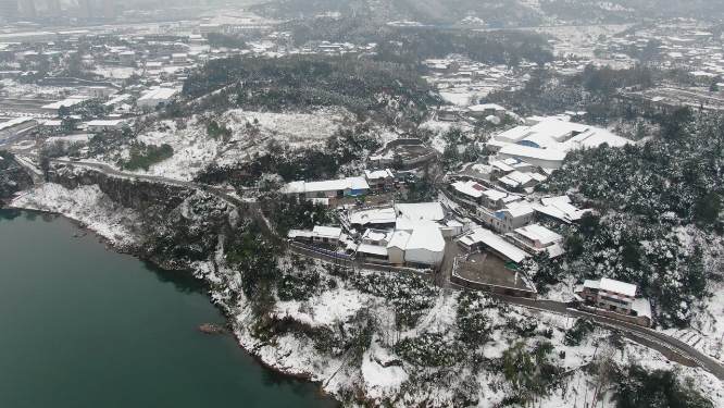 航拍田园冬天雪景