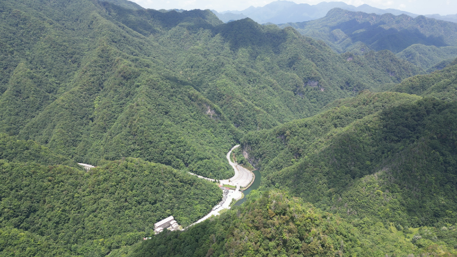 航拍祖国壮丽山川湖北神农架林区