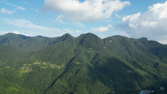 航拍祖国壮丽河山湖北横冲景区