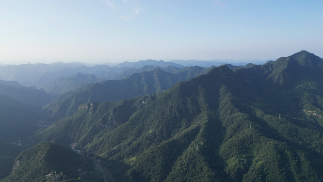 航拍祖国壮丽河山湖北横冲景区