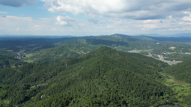 航拍祖国大好河山湖南中坡山 