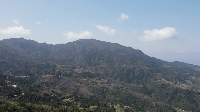 航拍祖国巍峨大山