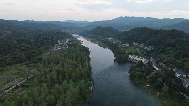 航拍祖国青山绿水河流