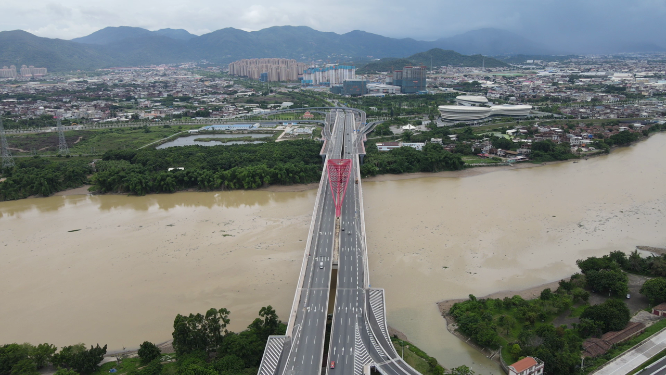 航拍福建漳州九龙江大桥交通视频
