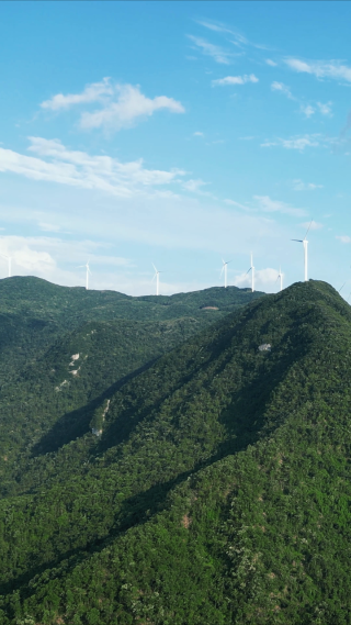 航拍能源发电风车高山山顶