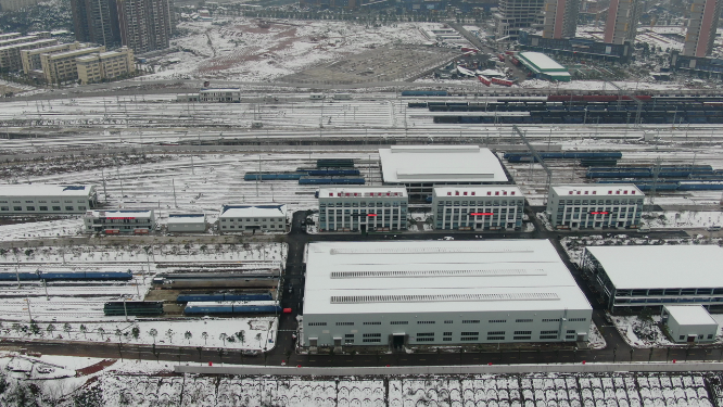 航拍自来水公司冬天雪景