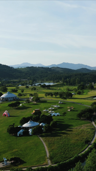 航拍草原露营基地武汉木兰草原5A景区